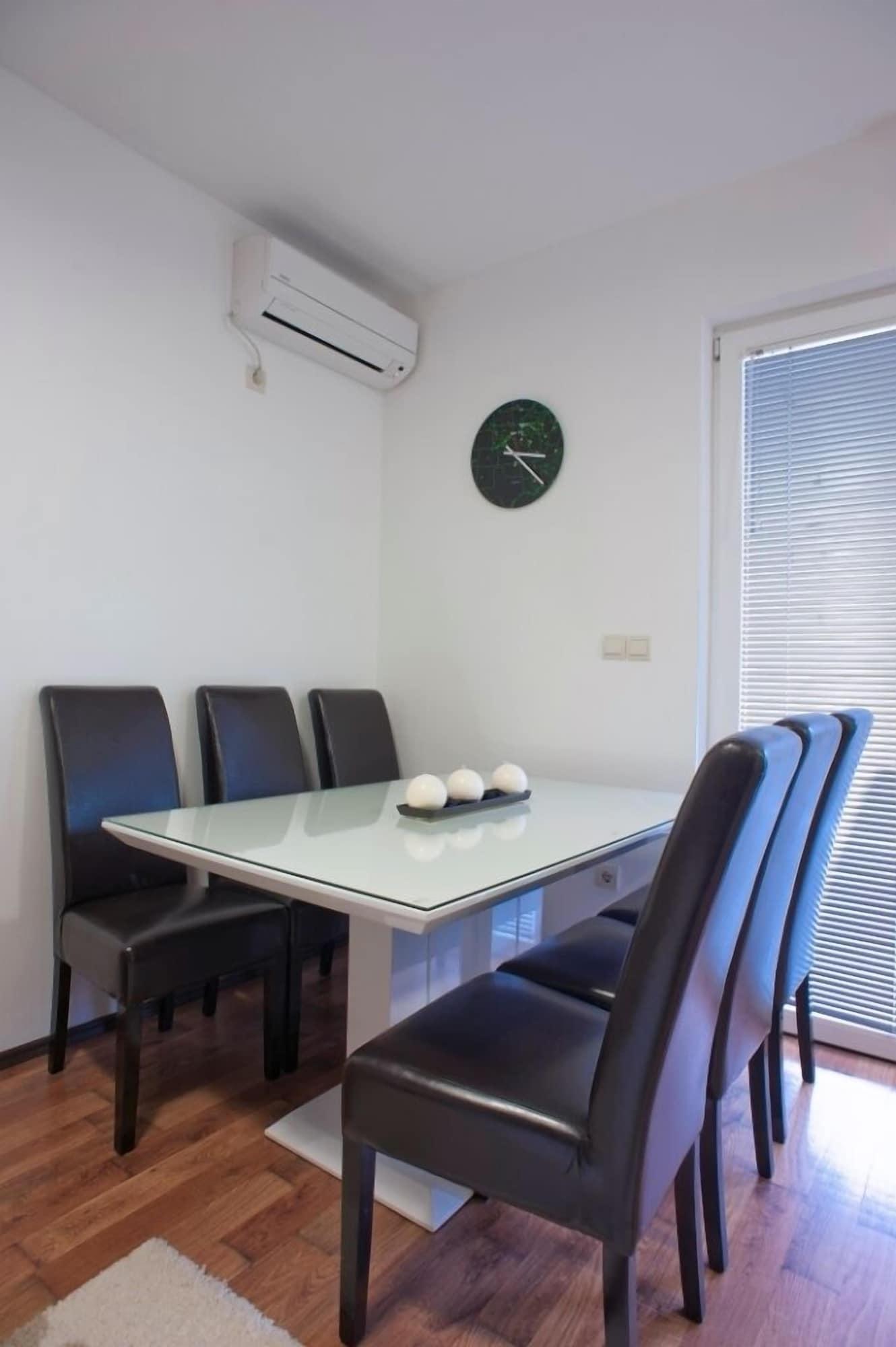 B&T Apartments Будва Екстер'єр фото