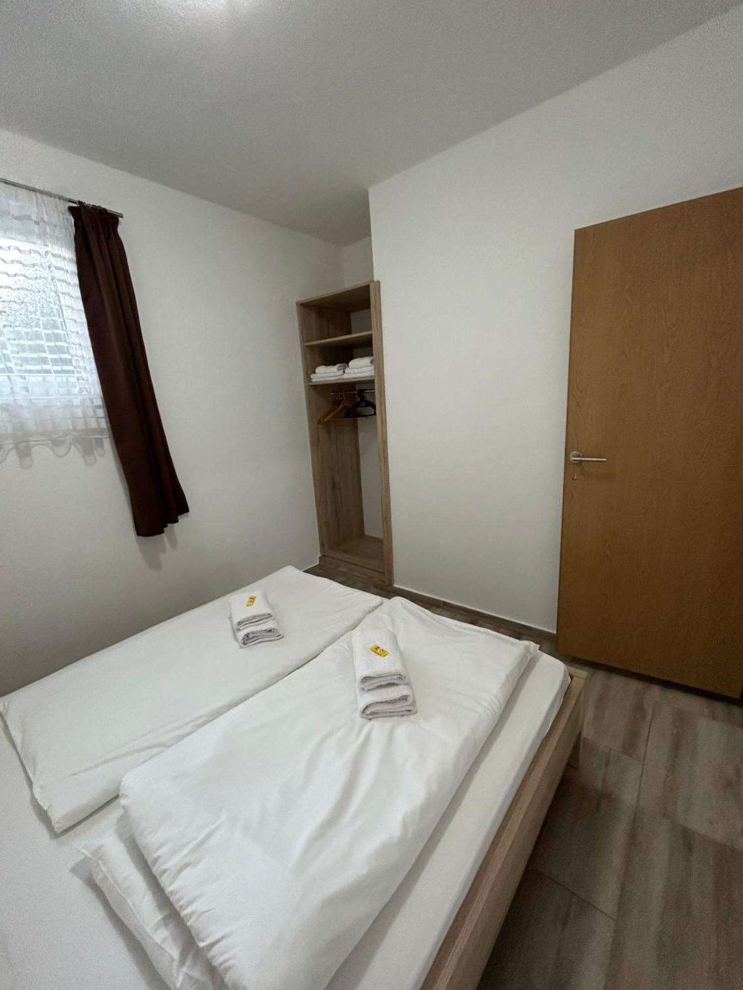 B&T Apartments Будва Екстер'єр фото