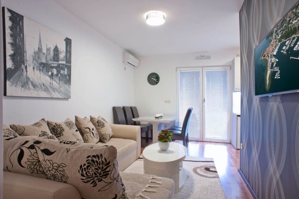 B&T Apartments Будва Екстер'єр фото