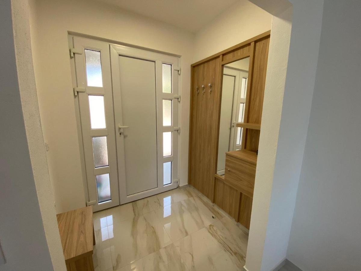 B&T Apartments Будва Екстер'єр фото